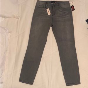 GBG by Guess- Cerise Curvy Skinny Jeans- Grey- 32
